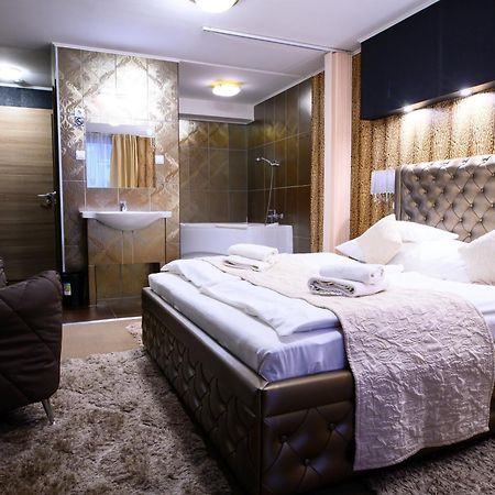 Palermo Panzio Hotel Nyiregyhaza Luaran gambar