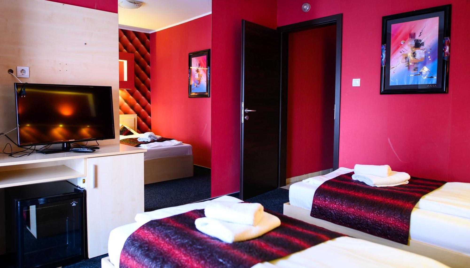 Palermo Panzio Hotel Nyiregyhaza Luaran gambar