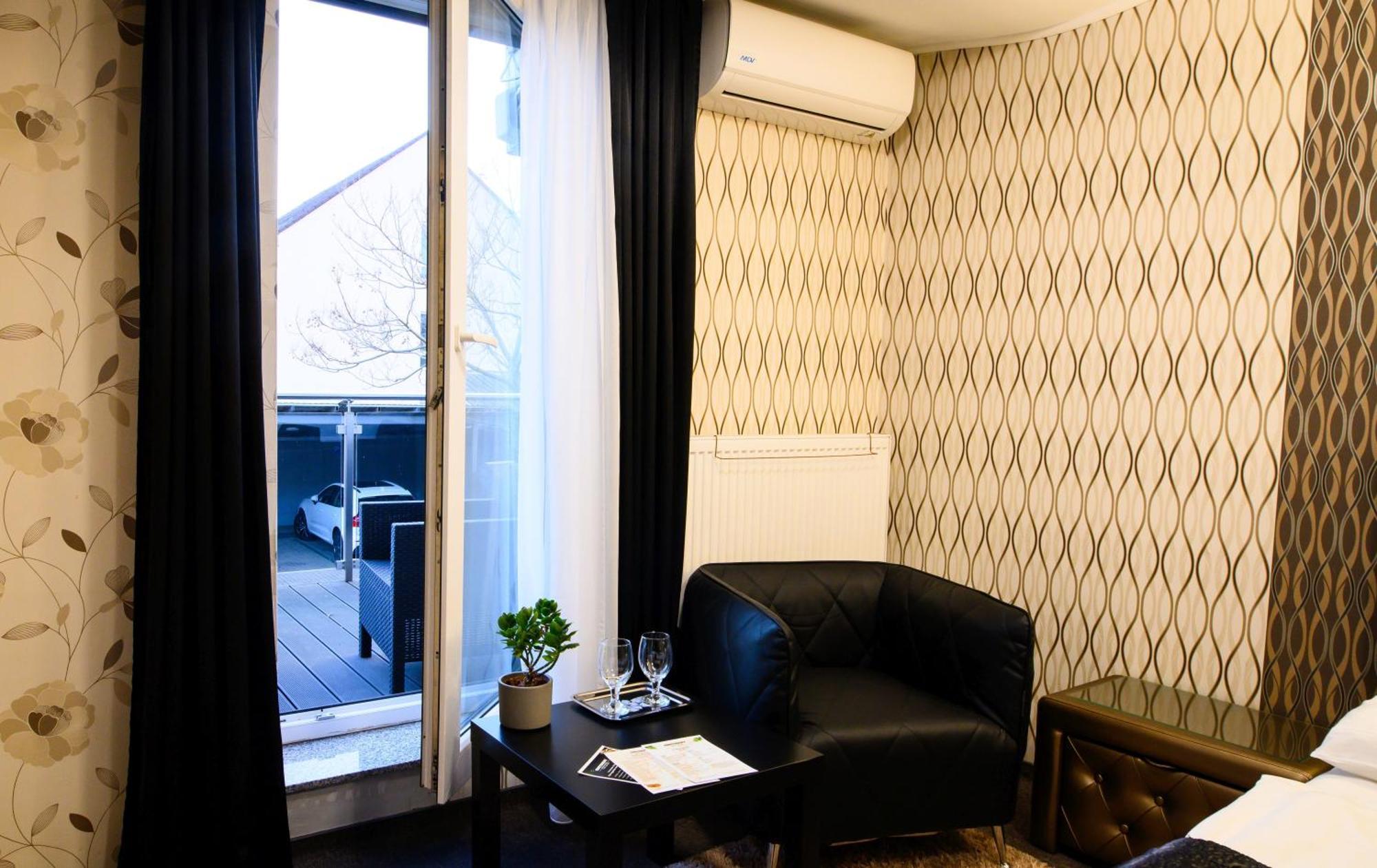 Palermo Panzio Hotel Nyiregyhaza Luaran gambar